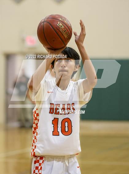 Thumbnail 3 in Selma vs. Golden West photogallery.