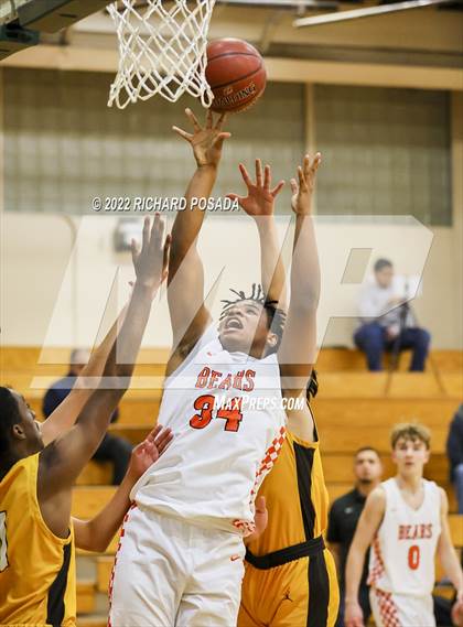 Thumbnail 2 in Selma vs. Golden West photogallery.