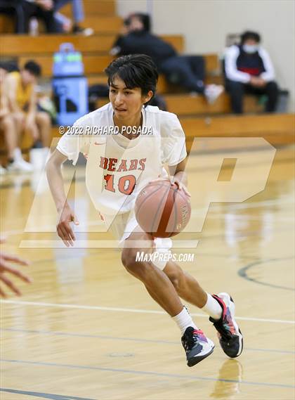 Thumbnail 1 in Selma vs. Golden West photogallery.