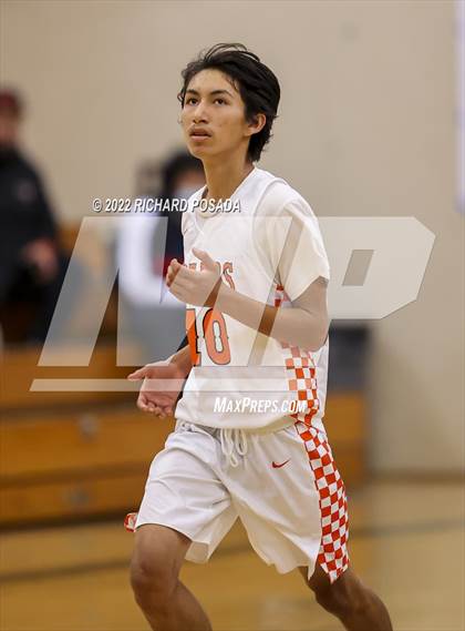 Thumbnail 3 in Selma vs. Golden West photogallery.