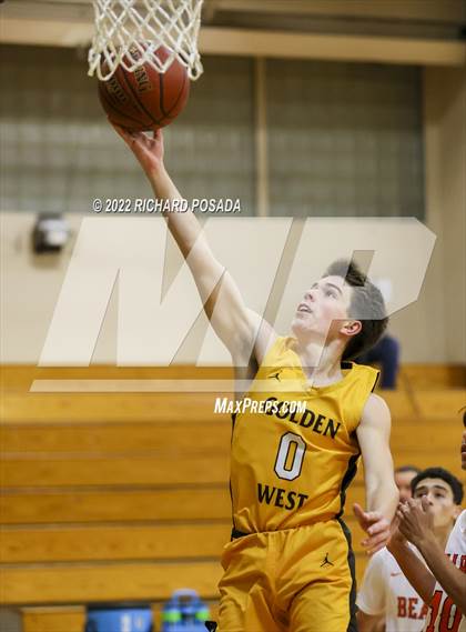 Thumbnail 1 in Selma vs. Golden West photogallery.