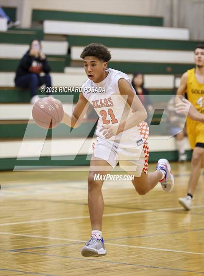 Thumbnail 1 in Selma vs. Golden West photogallery.