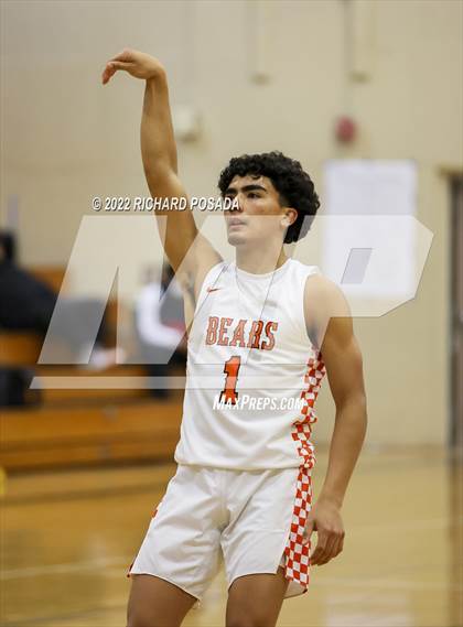 Thumbnail 3 in Selma vs. Golden West photogallery.