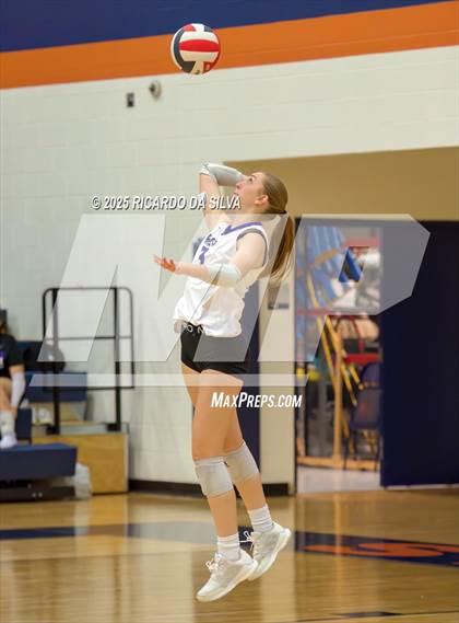 Thumbnail 1 in Morton Ranch @ Seven Lakes photogallery.