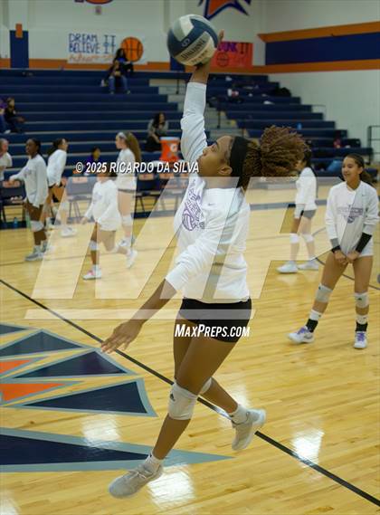 Thumbnail 1 in Morton Ranch @ Seven Lakes photogallery.