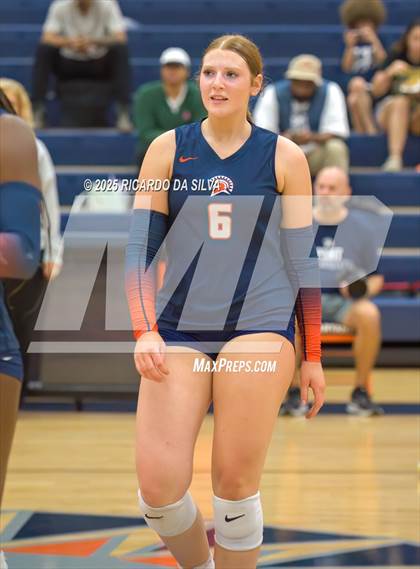 Thumbnail 1 in Morton Ranch @ Seven Lakes photogallery.