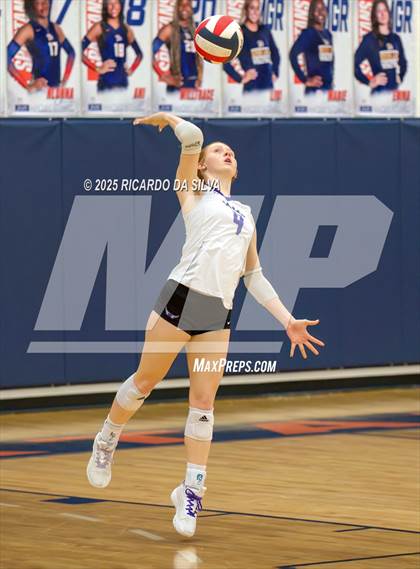 Thumbnail 1 in Morton Ranch @ Seven Lakes photogallery.