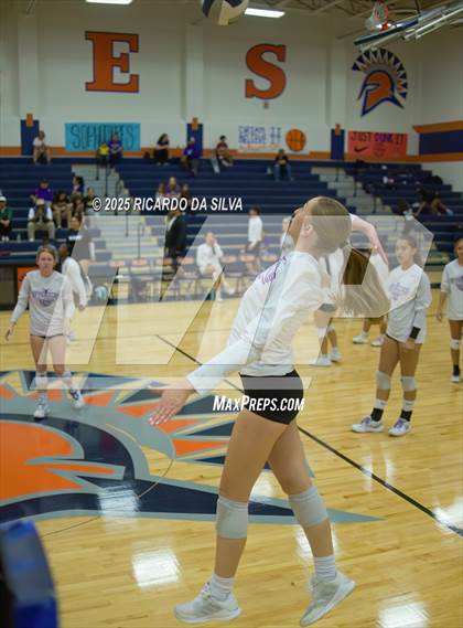 Thumbnail 1 in Morton Ranch @ Seven Lakes photogallery.