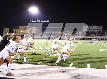 Thumbnail 3 in Los Gatos vs. St. Ignatius College Preparatory (CIFCCS Championship) photogallery.