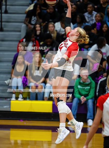 Thumbnail 2 in Center Hill @ DeSoto Central photogallery.