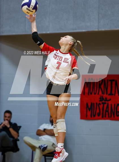 Thumbnail 1 in Center Hill @ DeSoto Central photogallery.
