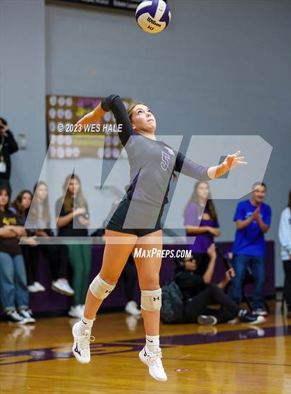 Thumbnail 3 in Center Hill @ DeSoto Central photogallery.
