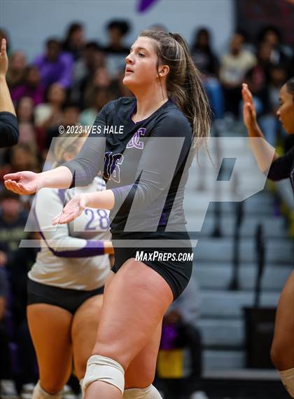 Thumbnail 3 in Center Hill @ DeSoto Central photogallery.