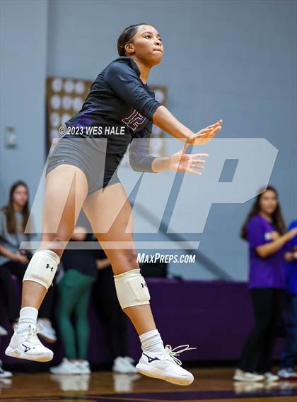 Thumbnail 3 in Center Hill @ DeSoto Central photogallery.