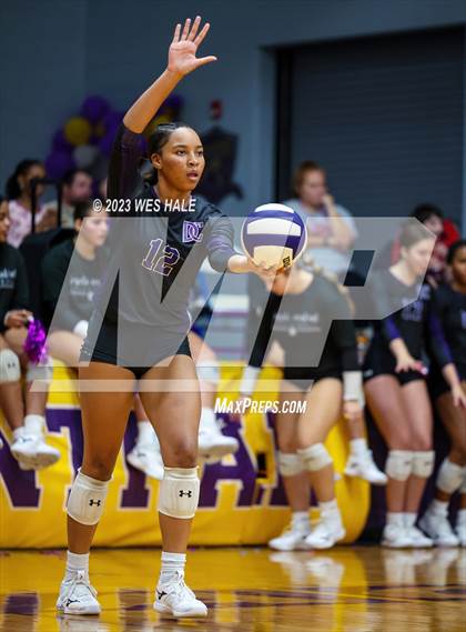 Thumbnail 2 in Center Hill @ DeSoto Central photogallery.