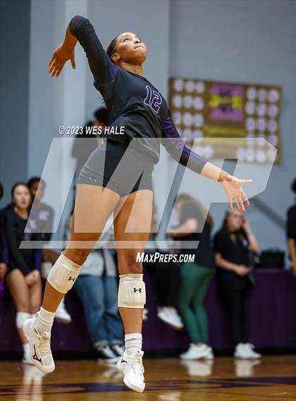 Thumbnail 1 in Center Hill @ DeSoto Central photogallery.