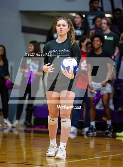 Thumbnail 1 in Center Hill @ DeSoto Central photogallery.