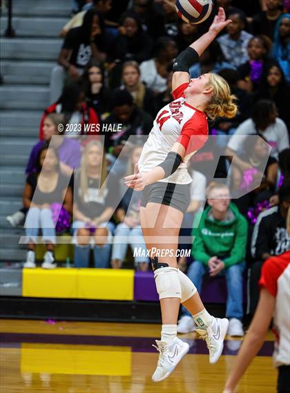 Thumbnail 1 in Center Hill @ DeSoto Central photogallery.