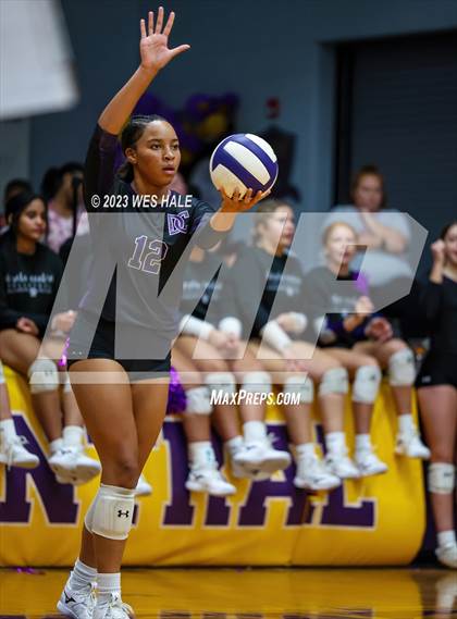 Thumbnail 3 in Center Hill @ DeSoto Central photogallery.