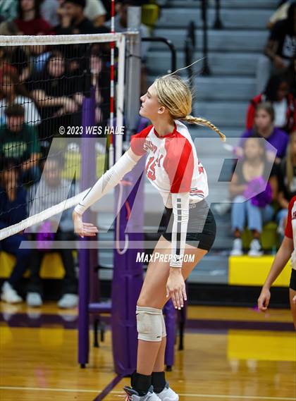 Thumbnail 2 in Center Hill @ DeSoto Central photogallery.