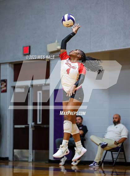 Thumbnail 3 in Center Hill @ DeSoto Central photogallery.