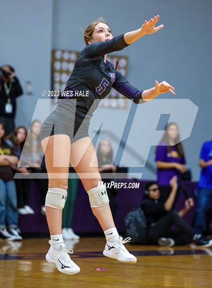 Thumbnail 1 in Center Hill @ DeSoto Central photogallery.
