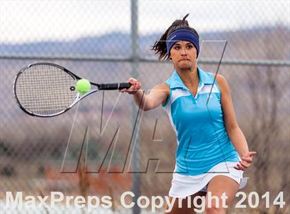 Thumbnail 3 in Ralston Valley vs. Horizon photogallery.
