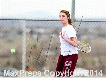 Thumbnail 3 in Ralston Valley vs. Horizon photogallery.