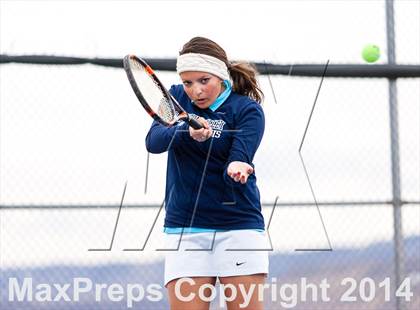 Thumbnail 3 in Ralston Valley vs. Horizon photogallery.