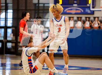 Thumbnail 2 in The Woodlands vs Grand Oaks photogallery.