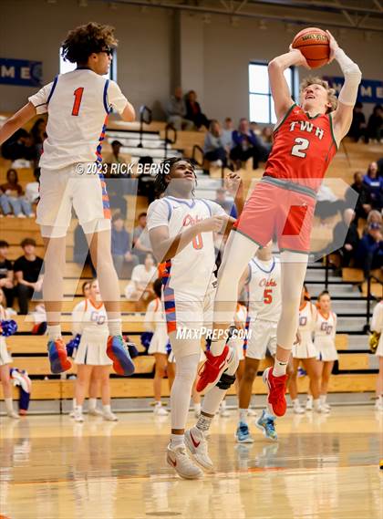 Thumbnail 3 in The Woodlands vs Grand Oaks photogallery.