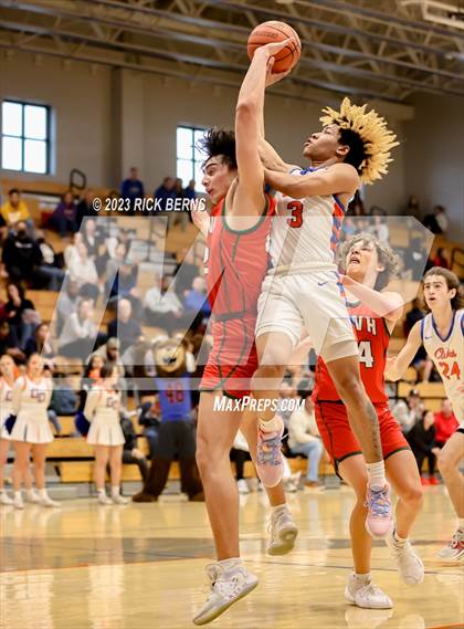 Thumbnail 2 in The Woodlands vs Grand Oaks photogallery.