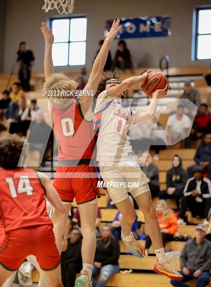 Thumbnail 2 in The Woodlands vs Grand Oaks photogallery.