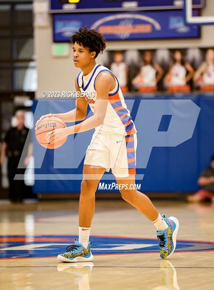 Thumbnail 2 in The Woodlands vs Grand Oaks photogallery.