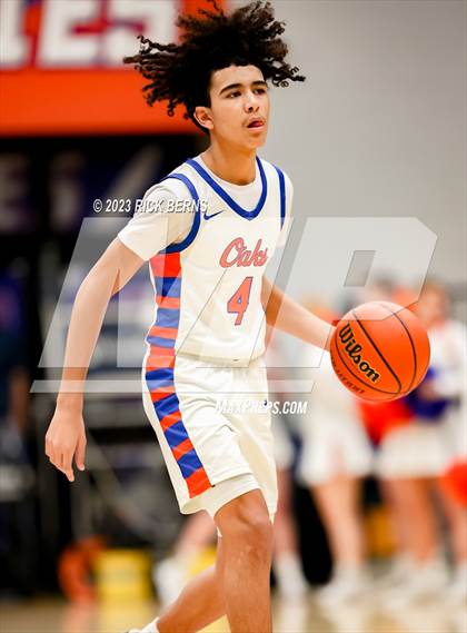 Thumbnail 3 in The Woodlands vs Grand Oaks photogallery.