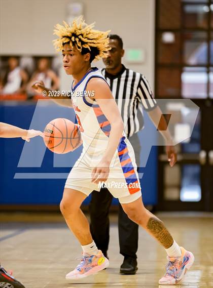 Thumbnail 2 in The Woodlands vs Grand Oaks photogallery.