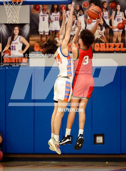 Thumbnail 1 in The Woodlands vs Grand Oaks photogallery.