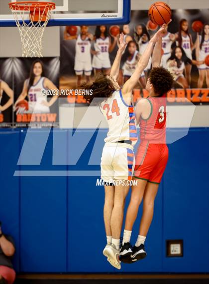 Thumbnail 2 in The Woodlands vs Grand Oaks photogallery.