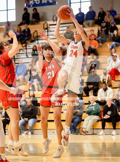 Thumbnail 1 in The Woodlands vs Grand Oaks photogallery.