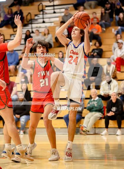 Thumbnail 3 in The Woodlands vs Grand Oaks photogallery.