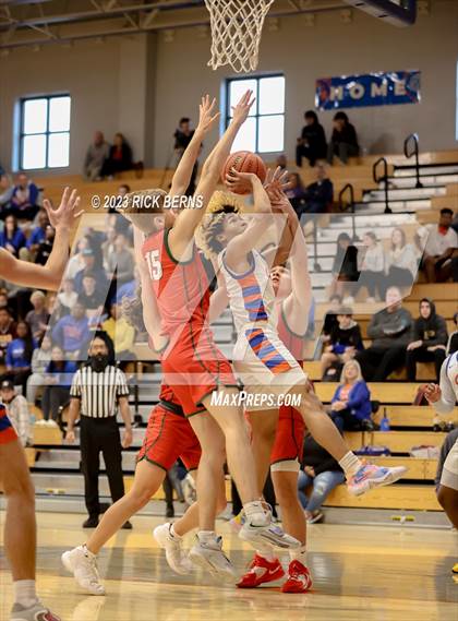 Thumbnail 1 in The Woodlands vs Grand Oaks photogallery.