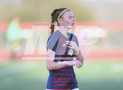 Thumbnail 2 in Davenport vs. Wimberley (UIL 4A Regional Quarterfinal Playoff) photogallery.