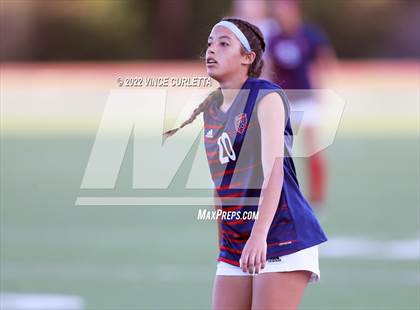Thumbnail 3 in Davenport vs. Wimberley (UIL 4A Regional Quarterfinal Playoff) photogallery.