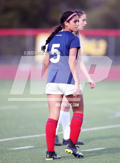 Thumbnail 3 in Davenport vs. Wimberley (UIL 4A Regional Quarterfinal Playoff) photogallery.