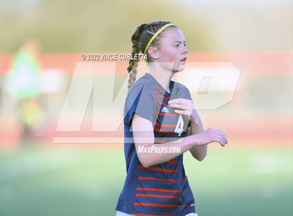 Thumbnail 3 in Davenport vs. Wimberley (UIL 4A Regional Quarterfinal Playoff) photogallery.