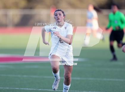 Thumbnail 2 in Davenport vs. Wimberley (UIL 4A Regional Quarterfinal Playoff) photogallery.