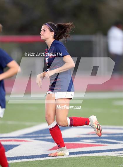 Thumbnail 2 in Davenport vs. Wimberley (UIL 4A Regional Quarterfinal Playoff) photogallery.