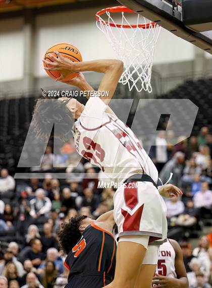 Thumbnail 1 in Layton Christian Academy vs. Murray (UHSAA 4A Quarterfinals) photogallery.