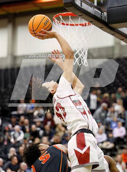 Thumbnail 2 in Layton Christian Academy vs. Murray (UHSAA 4A Quarterfinals) photogallery.