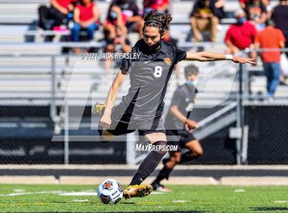 Thumbnail 3 in Salpointe Catholic vs. Walden Grove (AIA 4A Final) photogallery.